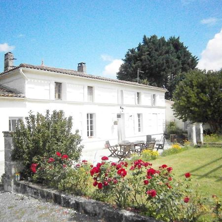 Bed and Breakfast Le Charhido Saint-Fort-sur-Gironde Esterno foto