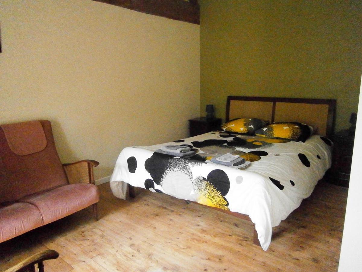 Bed and Breakfast Le Charhido Saint-Fort-sur-Gironde Esterno foto