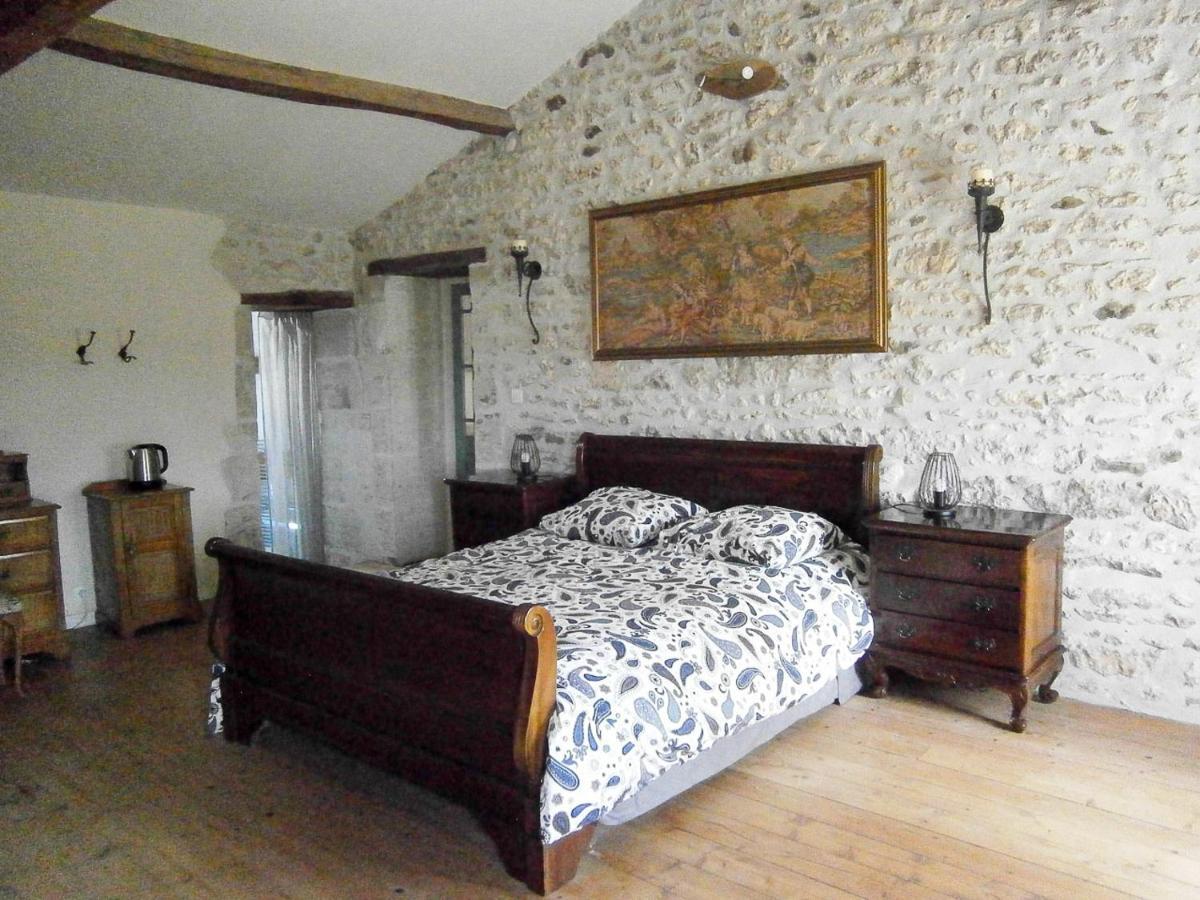 Bed and Breakfast Le Charhido Saint-Fort-sur-Gironde Esterno foto