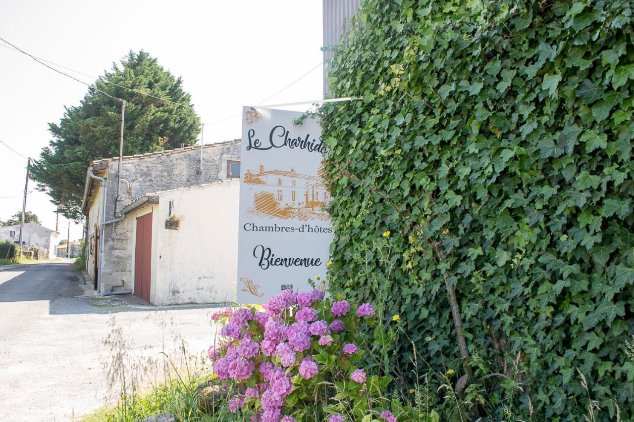 Bed and Breakfast Le Charhido Saint-Fort-sur-Gironde Esterno foto