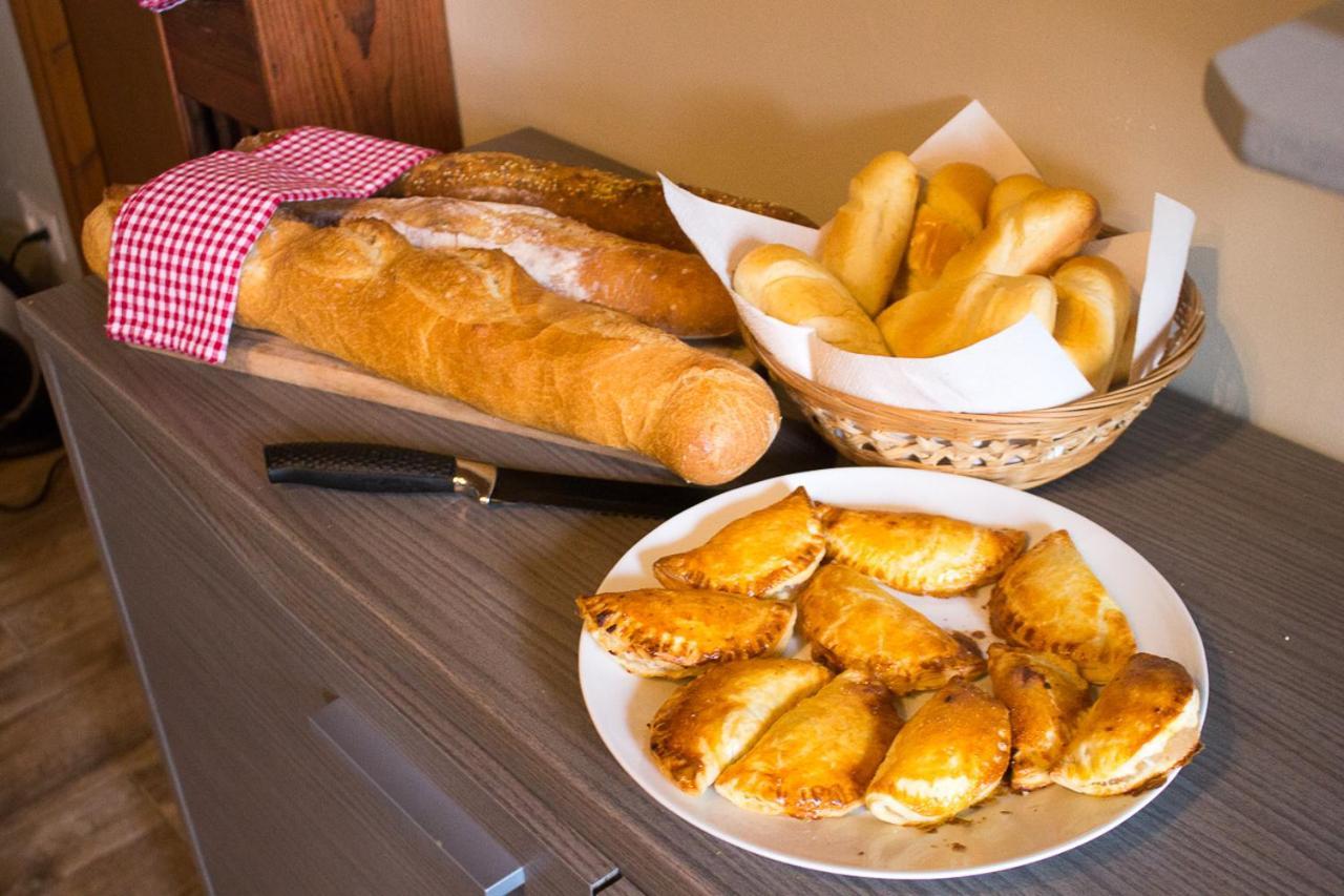 Bed and Breakfast Le Charhido Saint-Fort-sur-Gironde Esterno foto